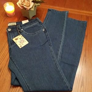 Womans jeans( juniors)